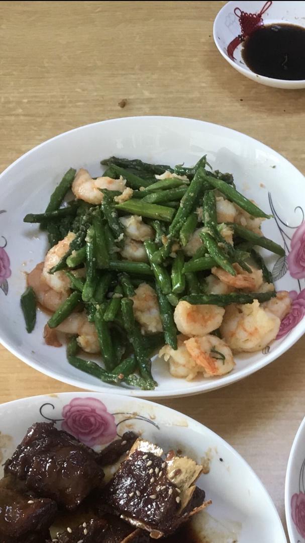 清炒芦笋虾仁