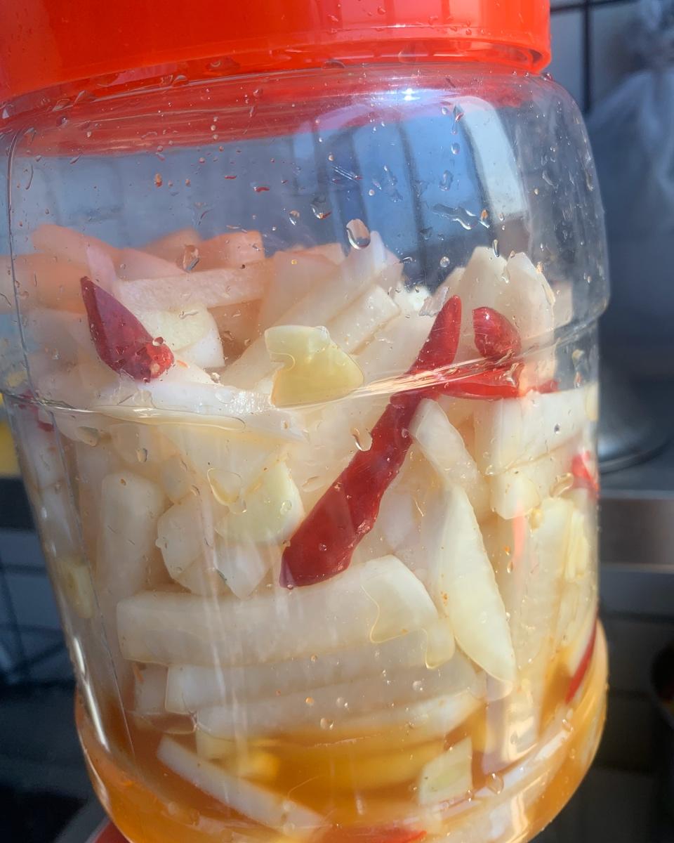 泡萝卜