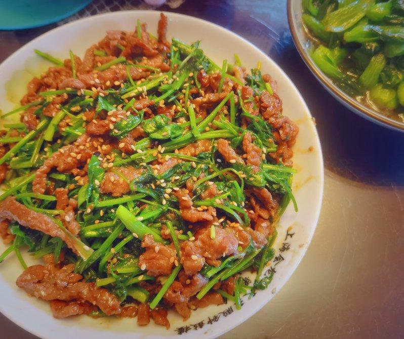 香菜牛肉