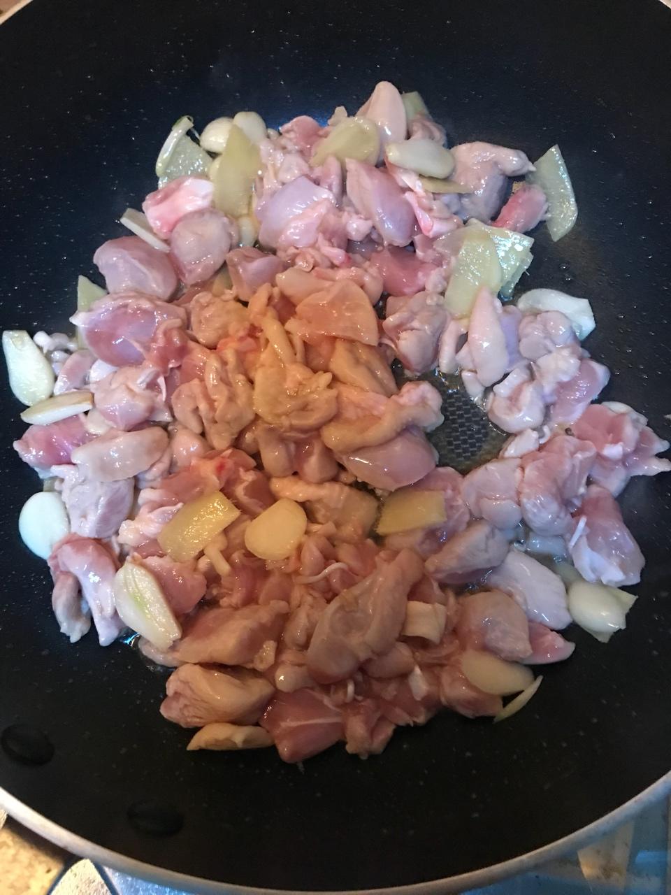 中餐厅菜谱—张亮の三杯鸡