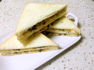 海苔肉松三明治的做法 步骤5