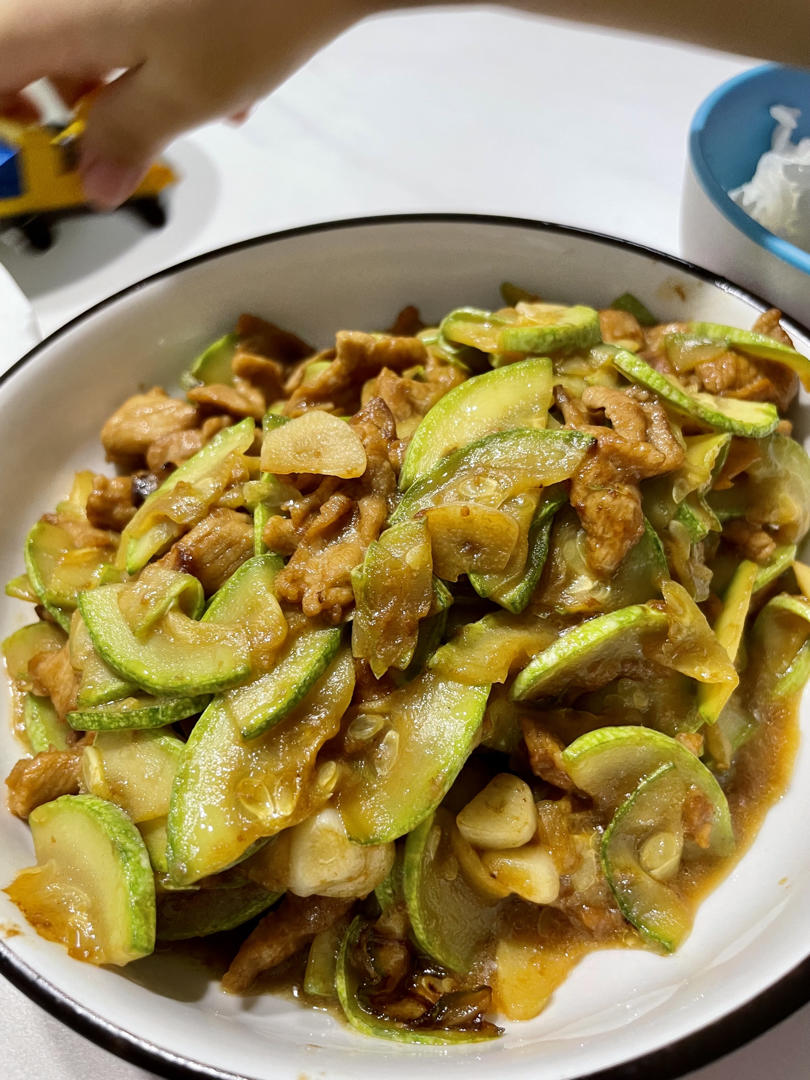 西葫芦炒肉片