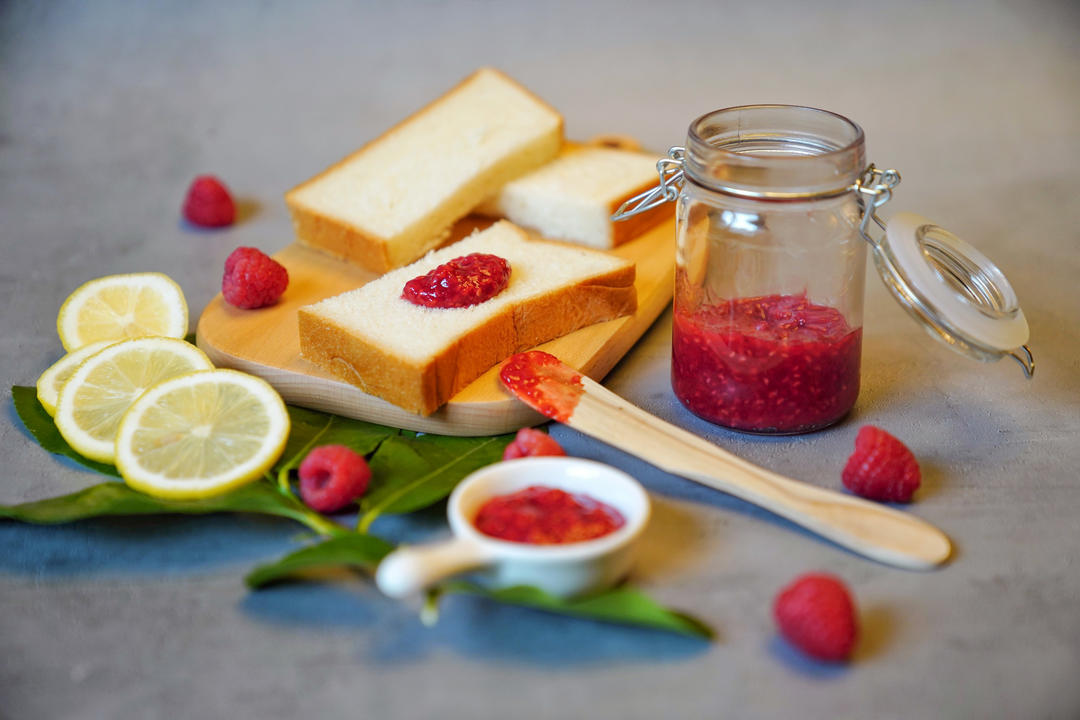 红莓苔子果酱的做法