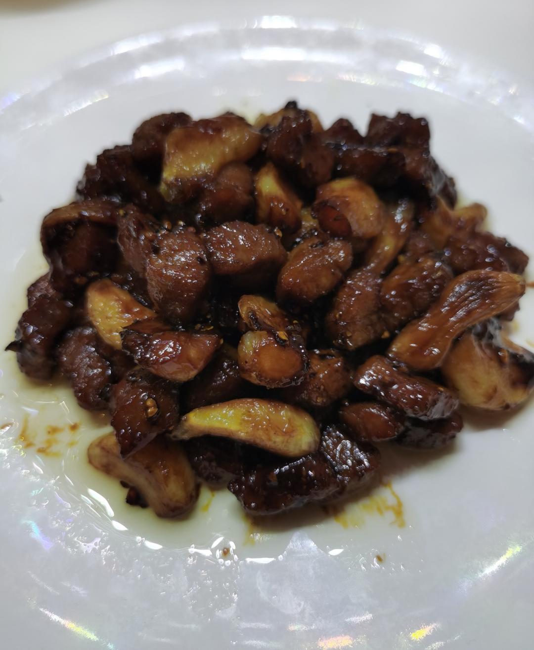 复刻天津桂园餐厅的黑蒜子牛肉粒