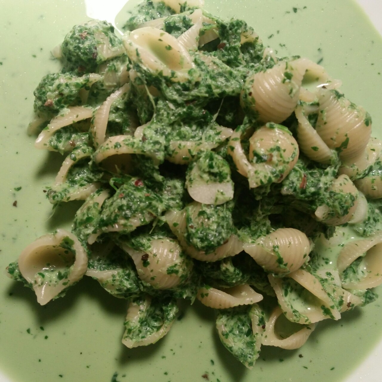 奶油菠菜青酱意大利面