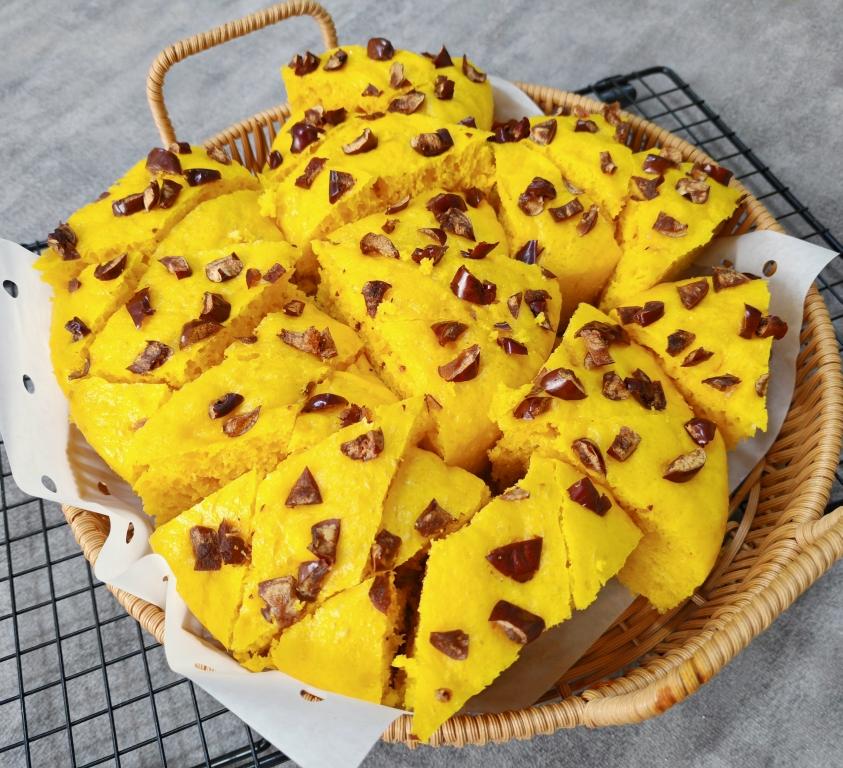 松软不发粘的南瓜发糕