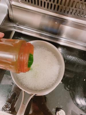 菠菜汁皮冻的做法 步骤4
