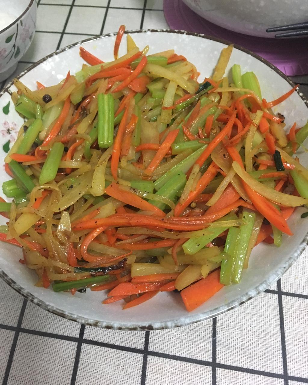 炒三丝（勾氏私房菜）