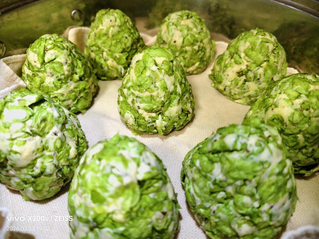 榆钱窝窝（蒸出来还是翠绿色哦）㊙️