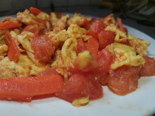 番茄炒蛋🍅＋胡萝卜的做法