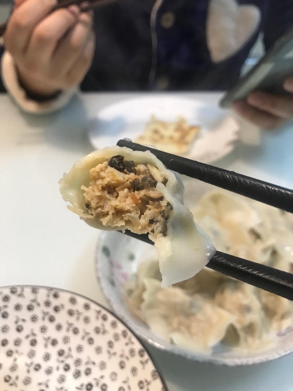 芹菜木耳鲜肉水饺