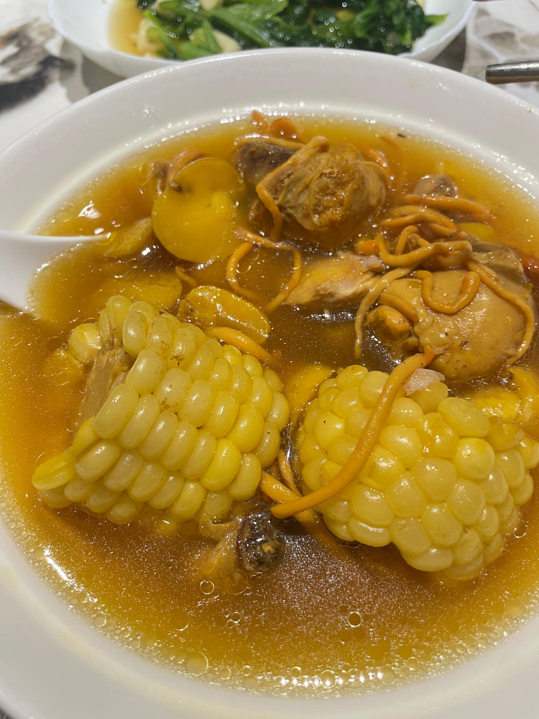板栗炖鸡汤