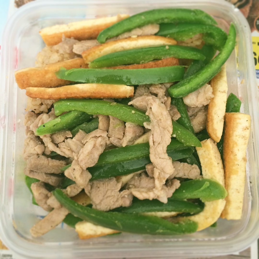 青椒豆干炒肉丝