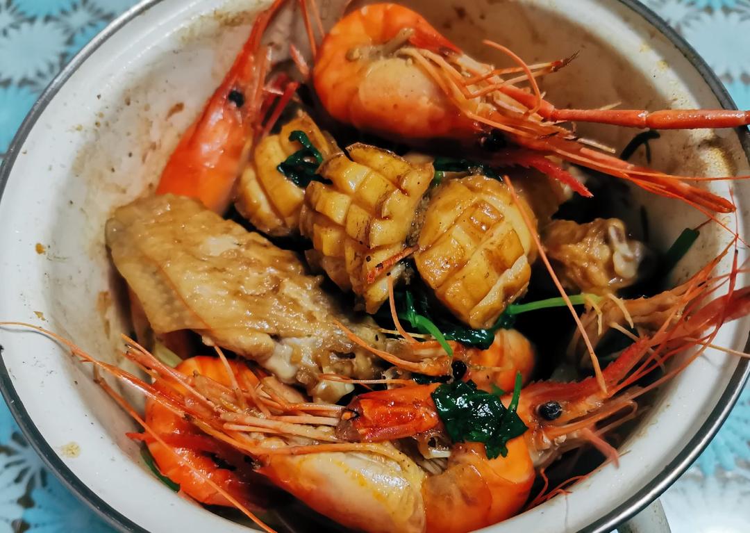 鸡翅鲍鱼虾煲