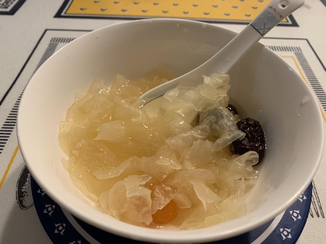 白木耳红枣汤