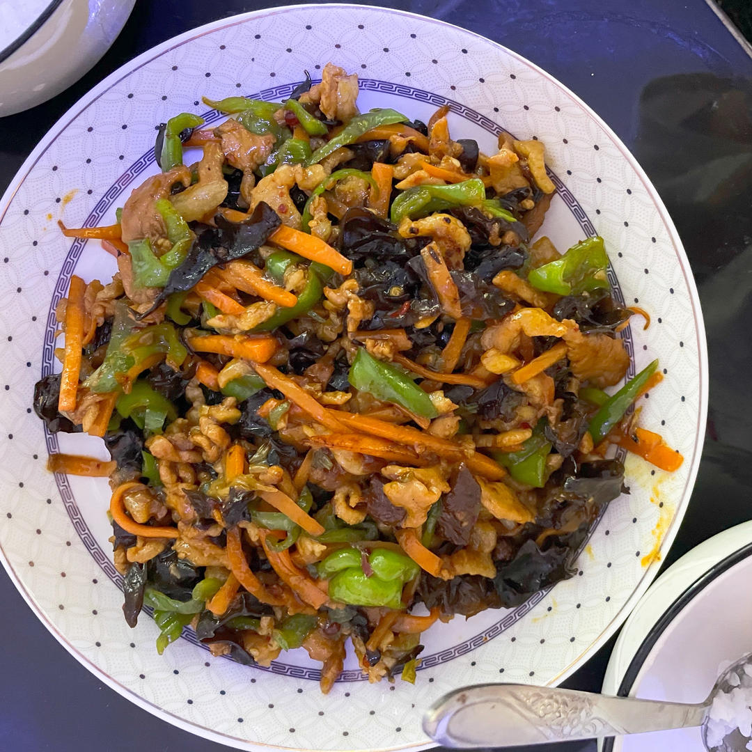 米饭🍚杀手鱼香鸡丝         （减脂期也可以吃）