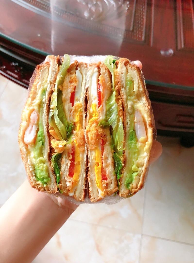 如何做超厚的沼三明治~详细tip！牛油果鸡蛋午餐肉三明治~