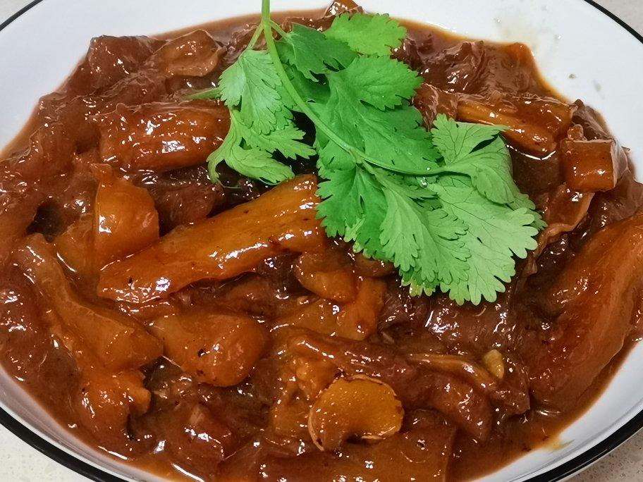 阿德莫得做的红烧牛蹄筋家常版