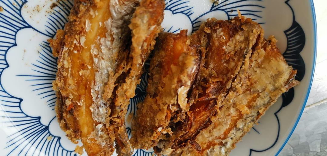 焦香酥脆干炸带鱼