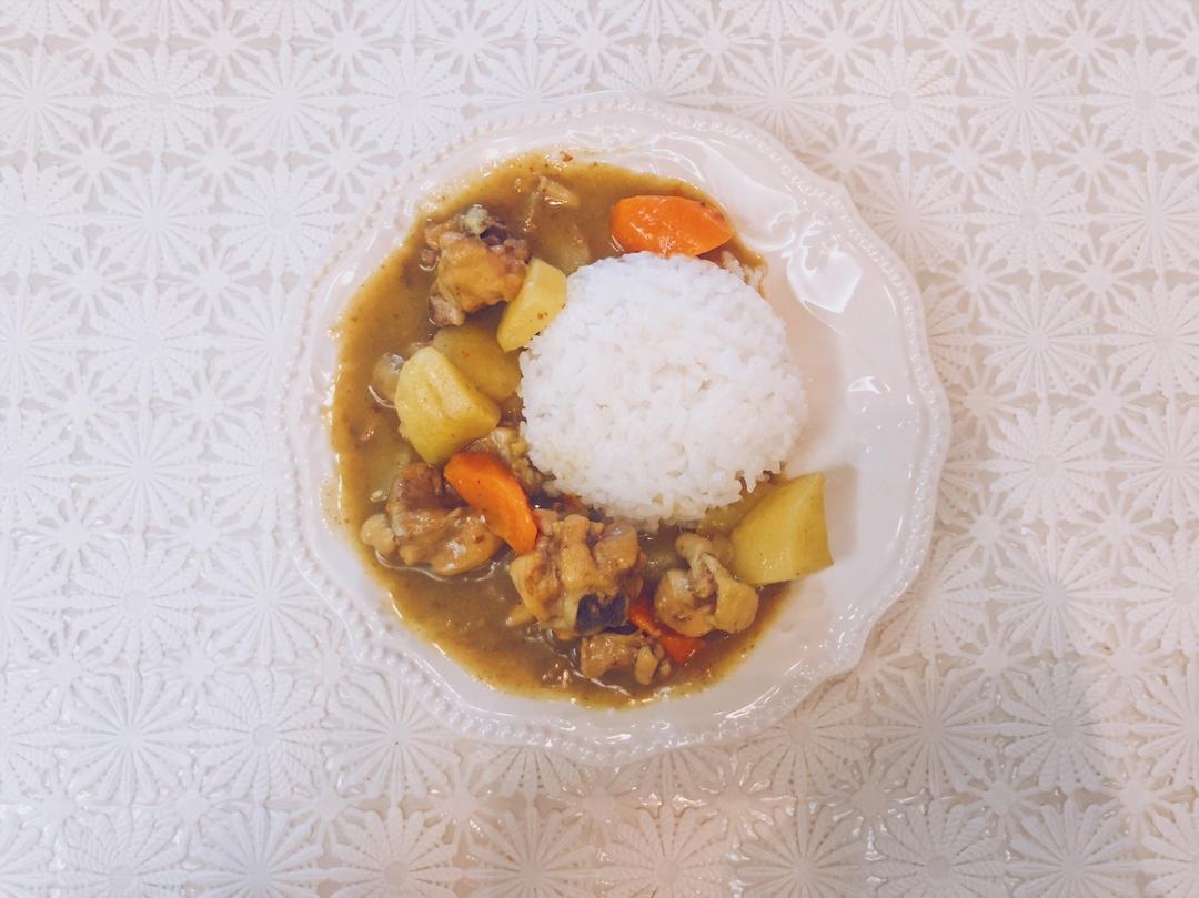 咖喱鸡肉饭
