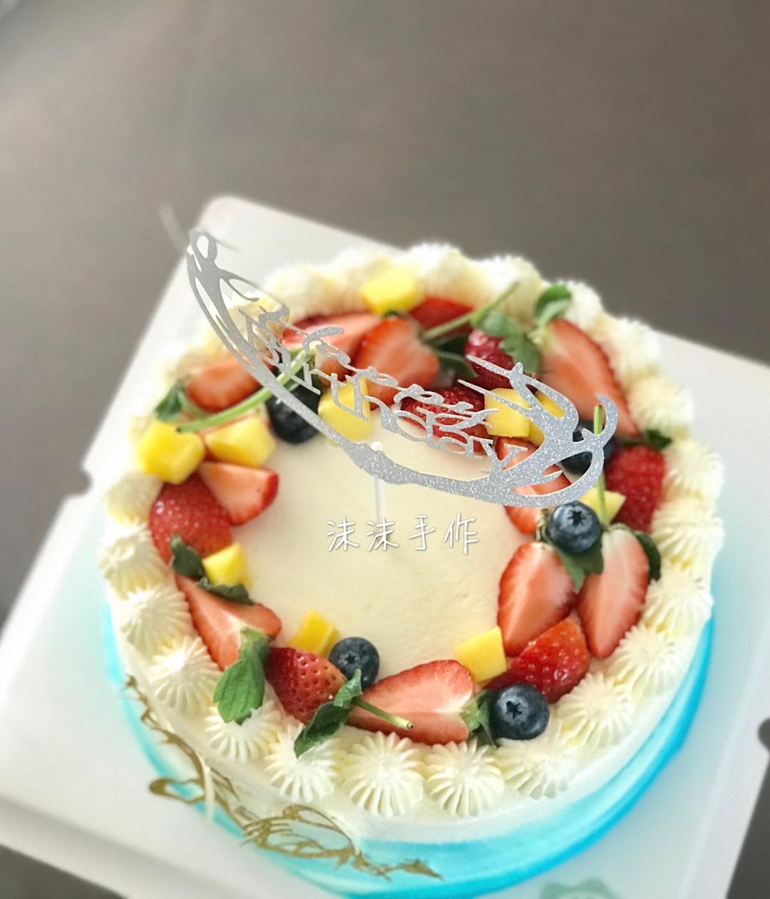 草莓鲜奶油蛋糕