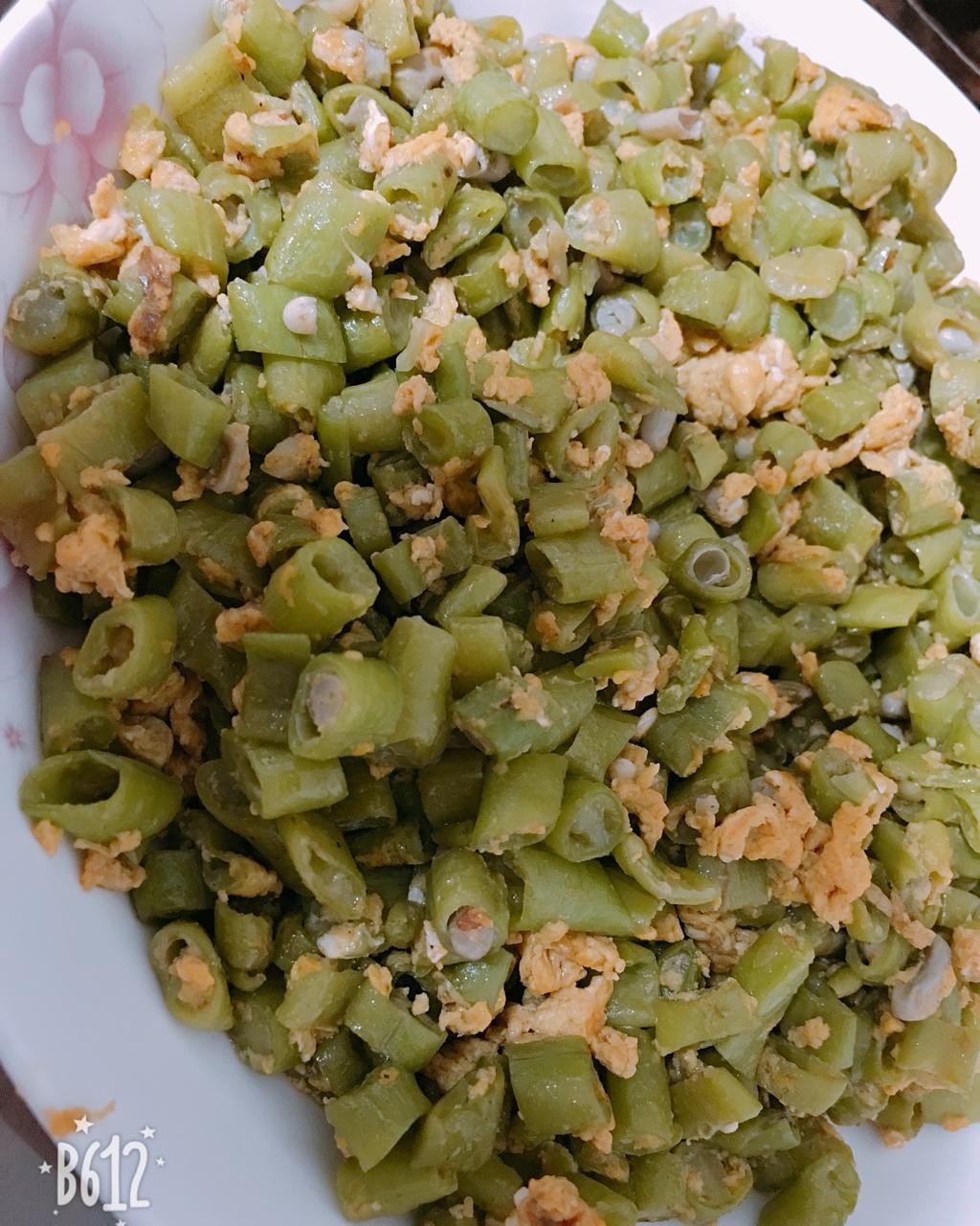 豆角炒鸡蛋