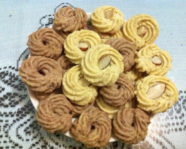 多种口味曲奇（香草、巧克力、抹茶）