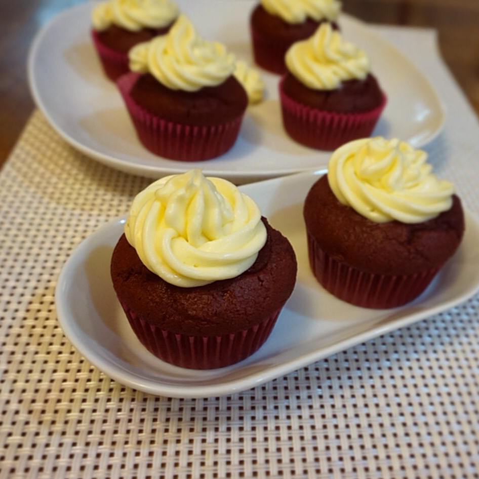 传统红丝绒杯子蛋糕（极软无泡打粉）Red velvet cupcake