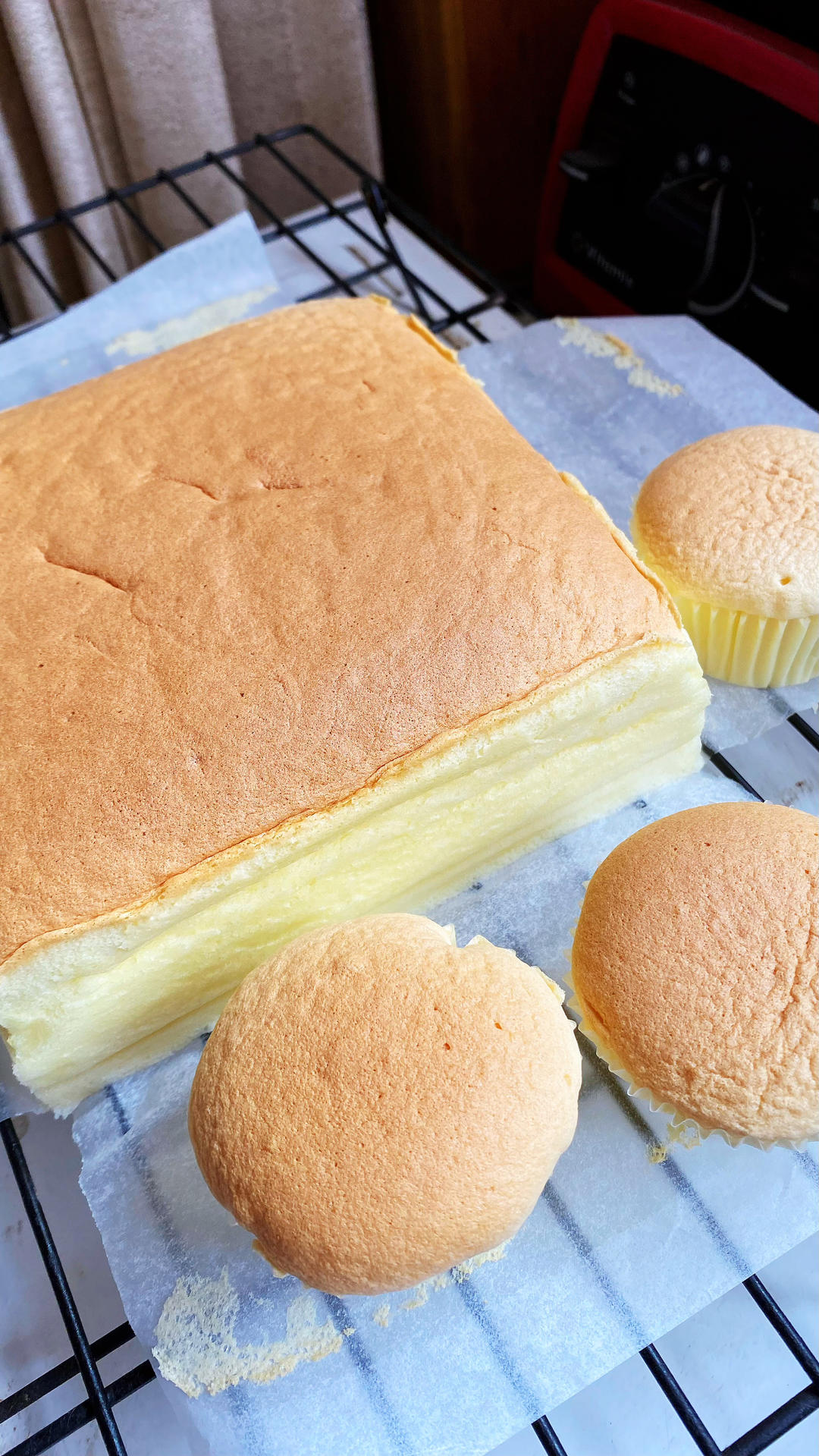 【免费配方】最近在日本很火的一款舒芙蕾烫面海绵蛋糕