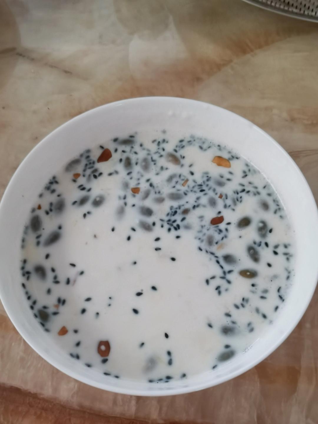 牛奶鸡蛋醪糟 冬日里最爱的甜品汤