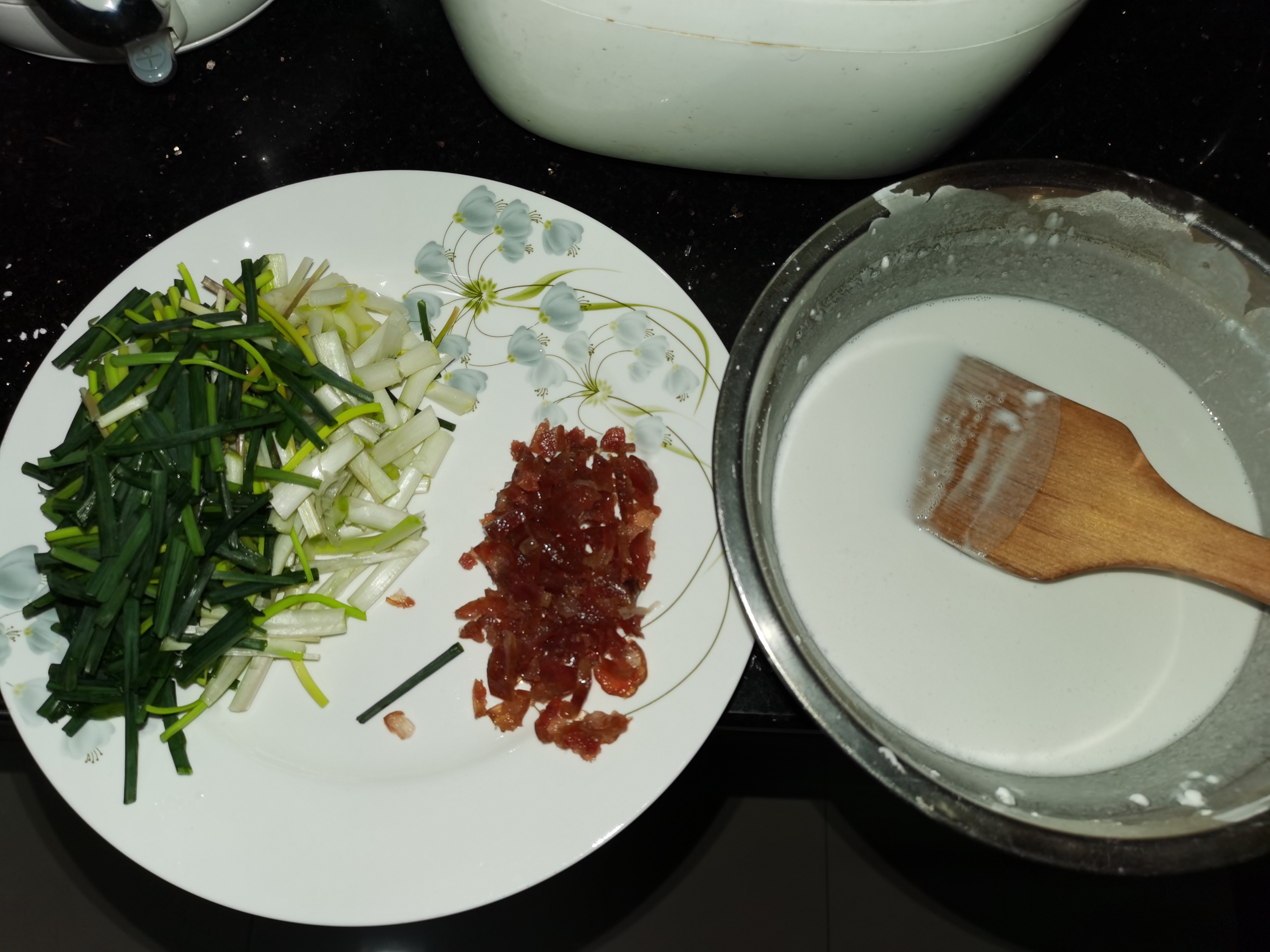 软糯鲜香的广式荞菜咸薄撑的做法 步骤1