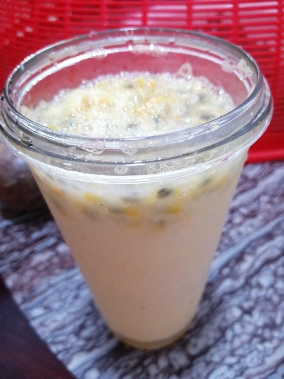 网红饮品～草莓雪碧养乐多