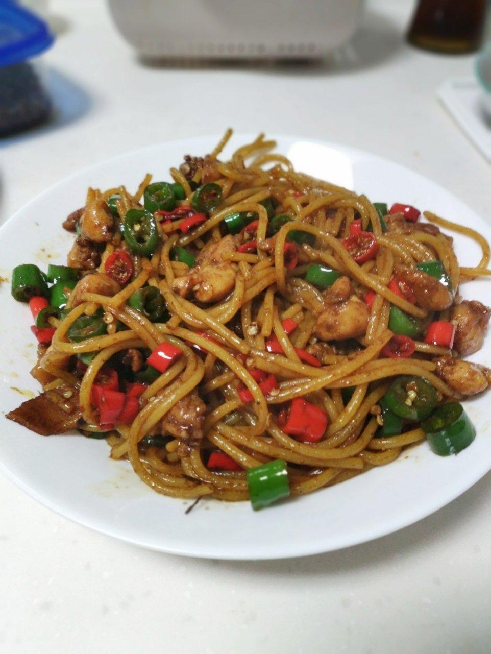 双椒鸡捞面