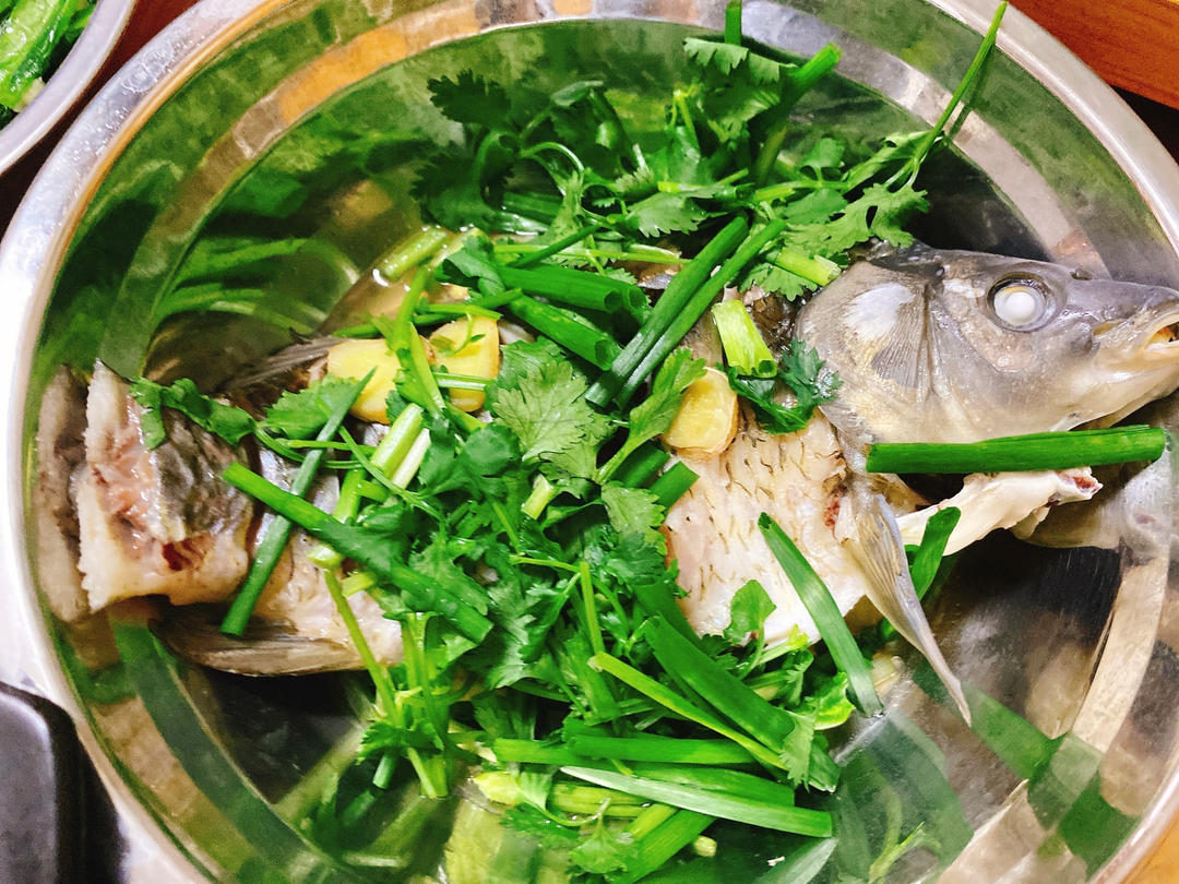 清蒸鲫鱼