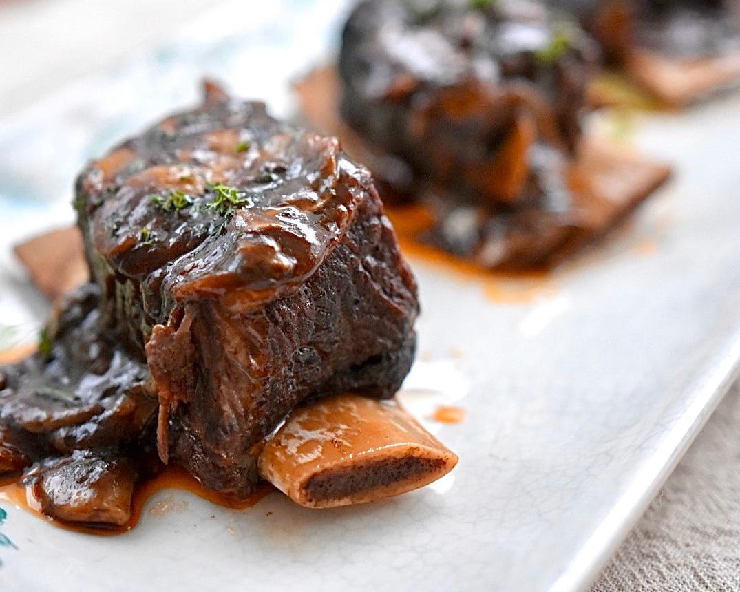 简单的西式红酒焖和牛仔骨