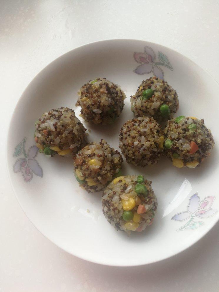 藜麦饭团