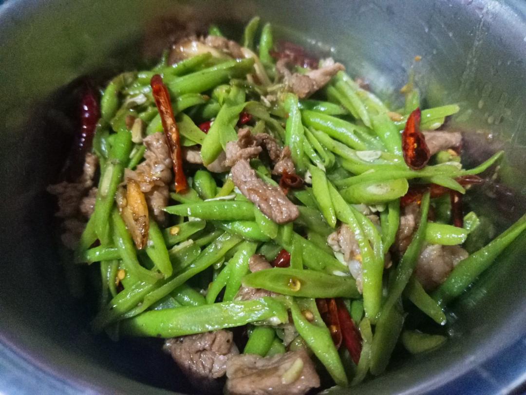 强烈推荐🔥非常下饭的😜“干辣椒爆炒豇豆”