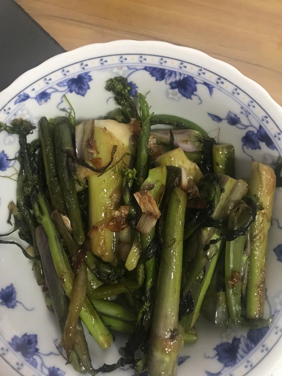 清炒红菜苔