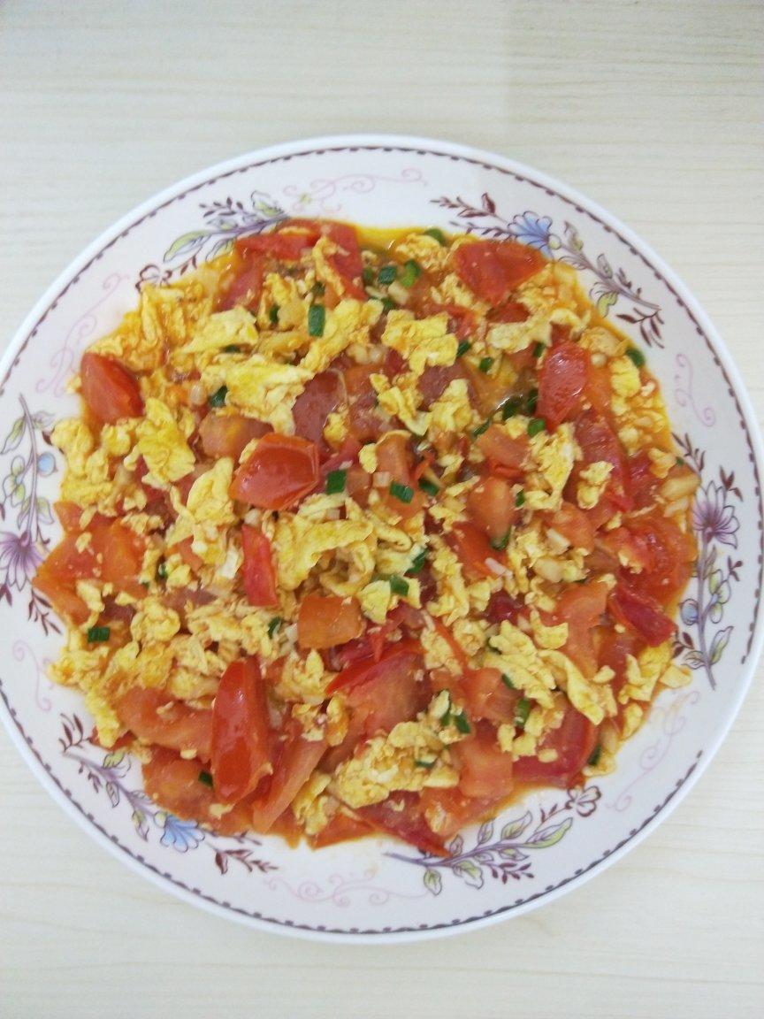 西红柿炒鸡蛋时，多加这一步，鸡蛋香嫩又入味