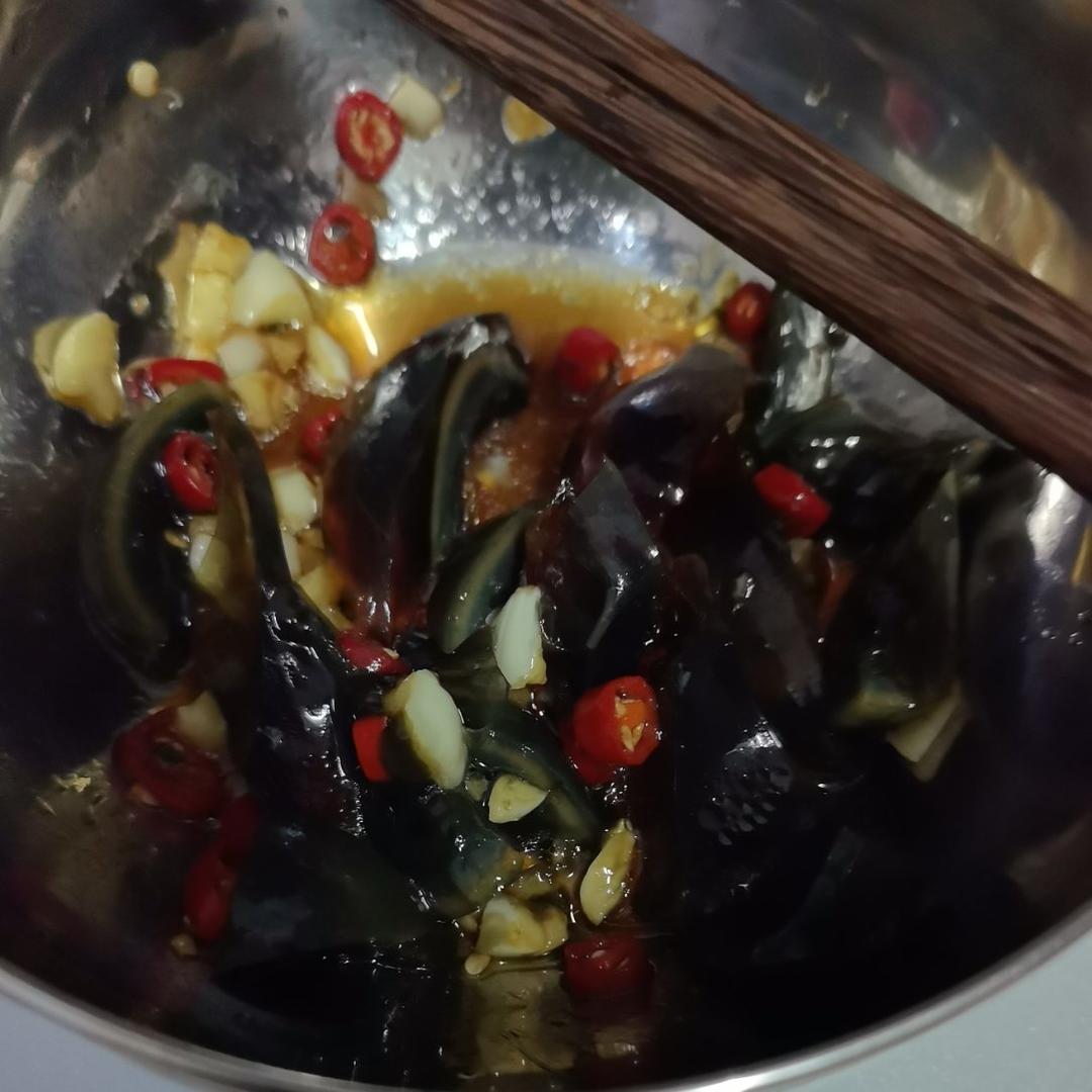凉拌皮蛋