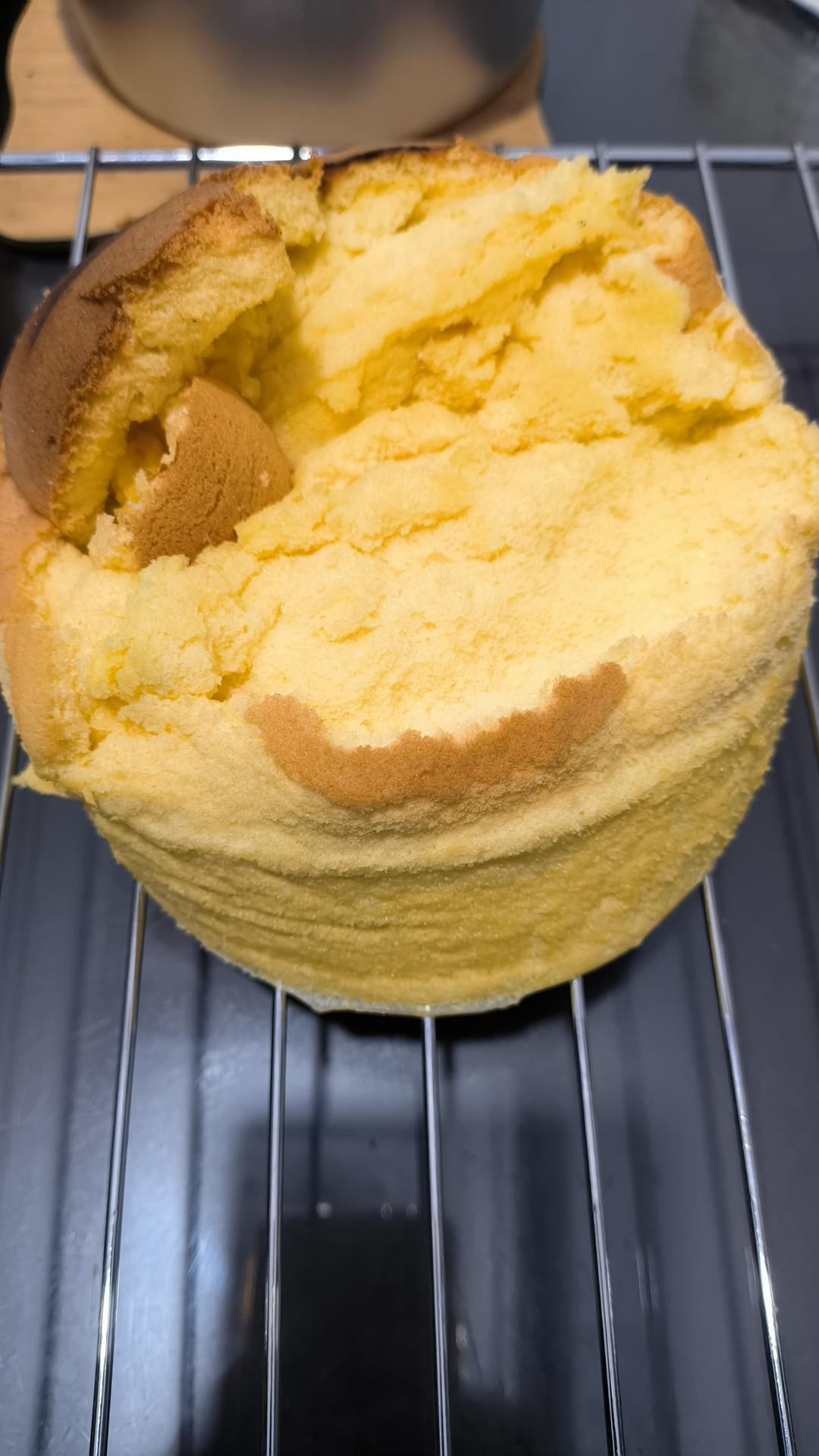 【免费配方】最近在日本很火的一款舒芙蕾烫面海绵蛋糕