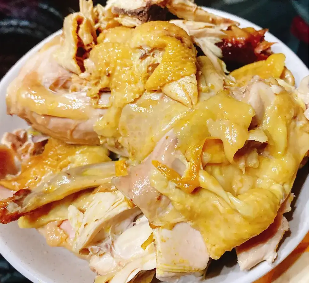 电饭锅盐焗鸡，手撕着吃，爽！的做法