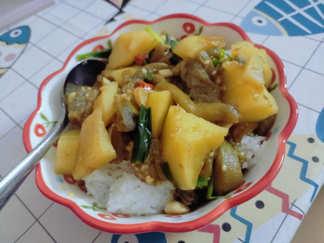 土豆炖茄子(东北菜)
