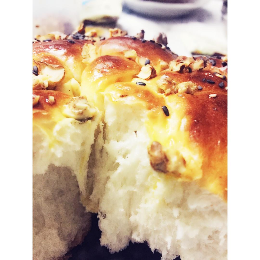 日式香浓炼乳面包