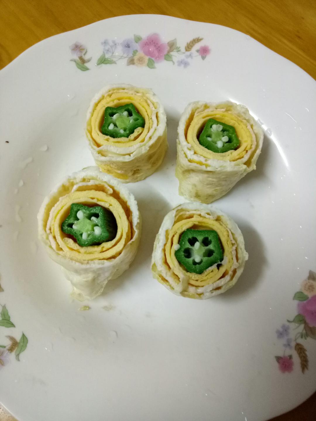 秋葵鸡蛋卷