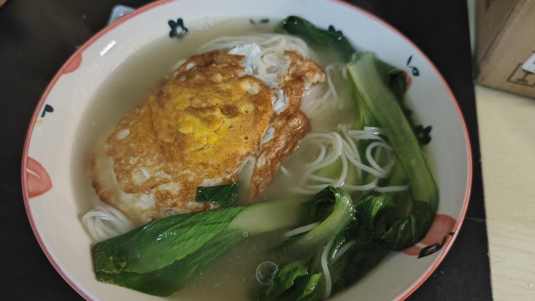 快手鸡蛋原汤面，超快手~超美味~