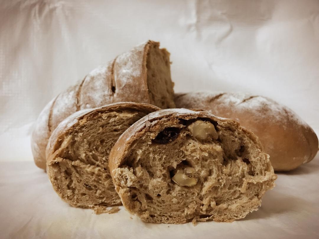 黑麦核桃红糖面包