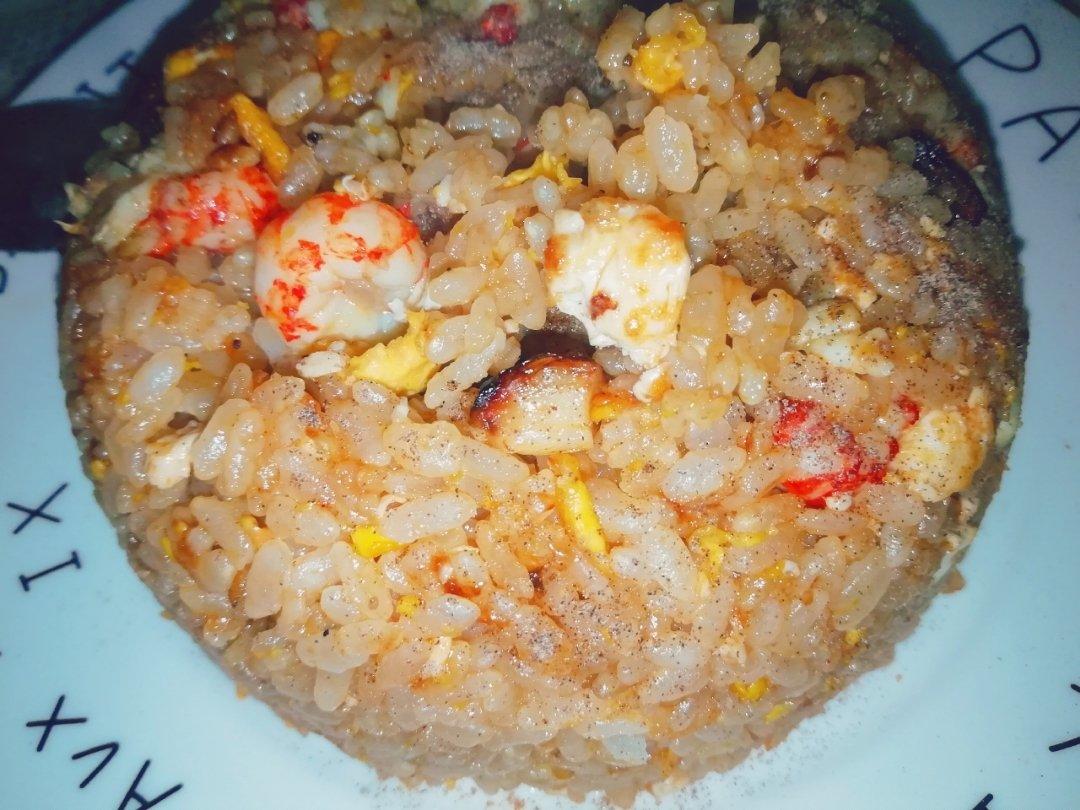 小龙虾炒饭