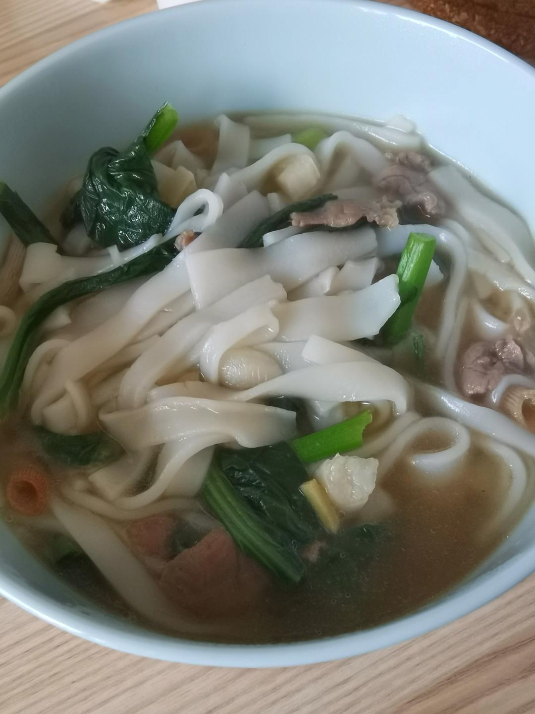 广式早餐-瘦肉汤河粉