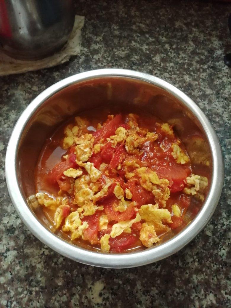 番茄炒鸡蛋（超浓的番茄味）